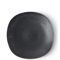 Black Cosmos Shiho Plate 7-5/8"