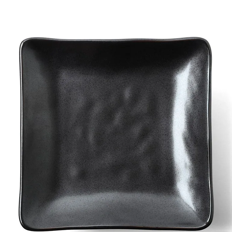 Iron Glaze 7.25" Plate at Miya
